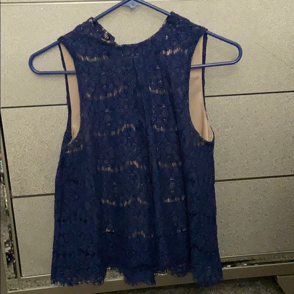 Top - Picture 1 of 2